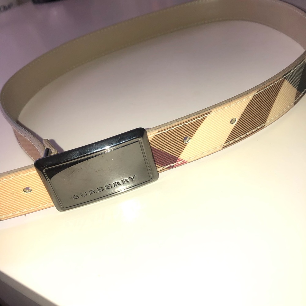 100% AUTHENTIC BURBERRY BELT